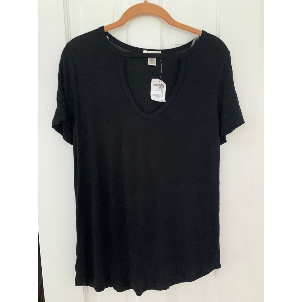 Black choker next t shirt